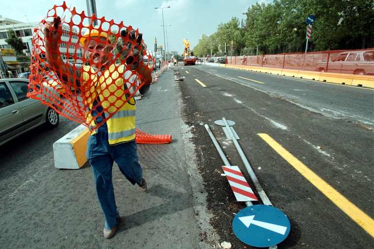 Μεγάλης κλίμακας ασφαλτοστρώσεις σε 120 δρόμους ξεκινά ο Δήμος Αθηναίων τον Ιούνιο