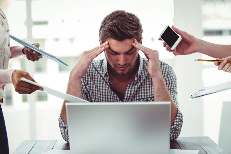Τα συμπτώματα του εργασιακού άγχους και πώς αντιμετωπίζονται