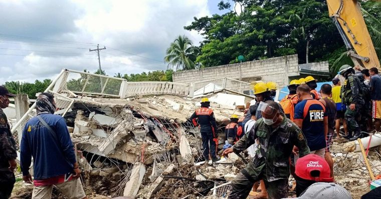 Ένας νεκρός και δεκάδες τραυματίες από τον ισχυρό σεισμό στις Φιλιππίνες