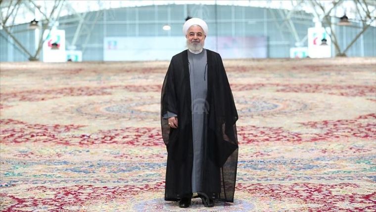 Το Ιράν παρουσίασε το μεγαλύτερο χαλί στον κόσμο, επιφάνειας 105 τετραγωνικών μέτρων
