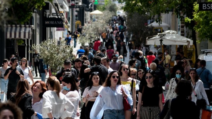 Ξοδέψαμε 4 δισ. ευρώ σε ρούχα και παπούτσια το 2022