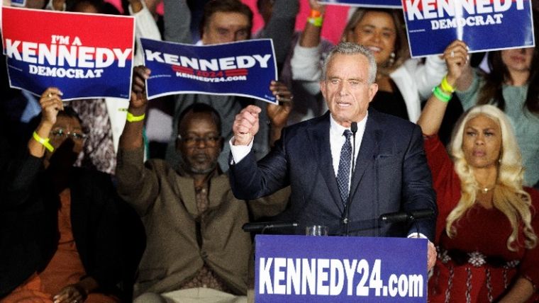 Ο Ρόμπερτ Κένεντι ο νεότερος ανακοίνωσε την υποψηφιότητά του για το χρίσμα των Δημοκρατικών