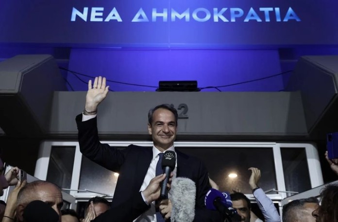 Ιταλικά ΜΜΕ: Πολιτικός σεισμός και θρίαμβος Μητσοτάκη