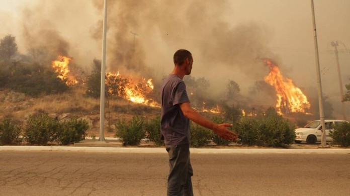 Εικόνες καταστροφής στην Πάρνηθα. Πέμπτη 24 Αυγούστου 2023. ΑΠΕ-ΜΠΕ/ ΚΩΣΤΑΣ ΣΟΡΟΒΟΣ