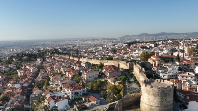 Τριάντα διαμερίσματα του δήμου Θεσσαλονίκης σε ευάλωτους πολίτες- DIMOPRASIONGR