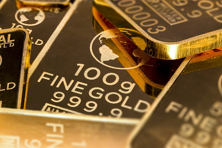 Η λίρα, το ευρώ και ο χρυσός ανεβαίνουν καθώς το δολάριο  αποδυναμώνεται