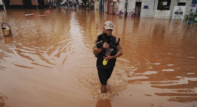 Ισπανία: Τουλάχιστον 51 άνθρωποι έχουν χάσει τη ζωή τους στις ξαφνικές πλημμύρες